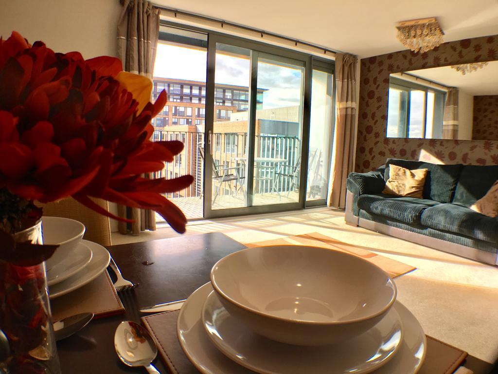 Luxurious Providence Apartment メイデンヘッド エクステリア 写真